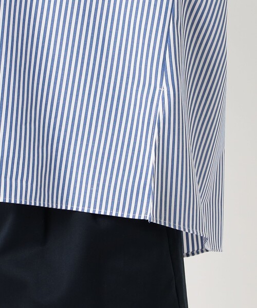 NOLLEY’S Sophi(ノーリーズソフィ)の「パール釦スキッパーシャツ(シャツ/ブラウス・レディース・ホワイト系その他4/サックスブルー/ホワイト・38)」の8枚目の写真