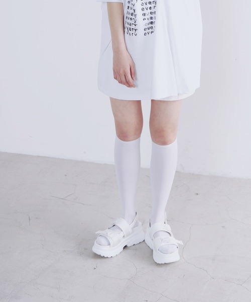 Figments(フィグメンツ)の「ボリュームソールサンダル(サンダル・レディース・ブラック/ホワイト・SMALL/MEDIUM)」の4枚目の写真