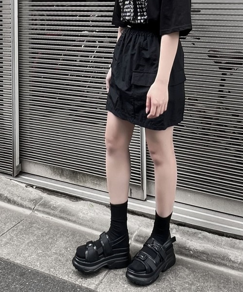 Figments(フィグメンツ)の「ボリュームソールサンダル(サンダル・レディース・ブラック/ホワイト・SMALL/MEDIUM)」の11枚目の写真