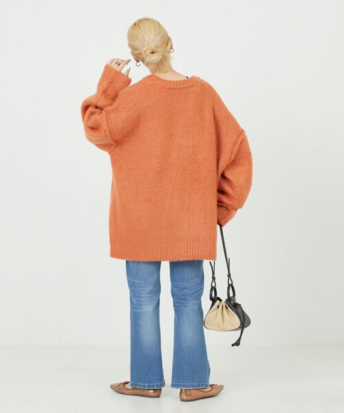 FREAK'S STORE(フリークスストア)の「WEB限定 深 Vネック シャギー ニット 2way カーディガン(前後2WAY)(カーディガン/ボレロ・レディース・イエロー/ブラック/ピンク/ベージュ/オレンジ/ブルー/モカ/グリーン/ナチュラル/パープル・フリ-)」の12枚目の写真