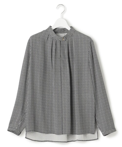 23区（ニジュウサンク）の「【洗える】バックサテンアムンゼン千鳥プリント ブラウス（シャツ/ブラウス・レディース・ブラック系5/ネイビー系5・40/38）」の9枚目の写真