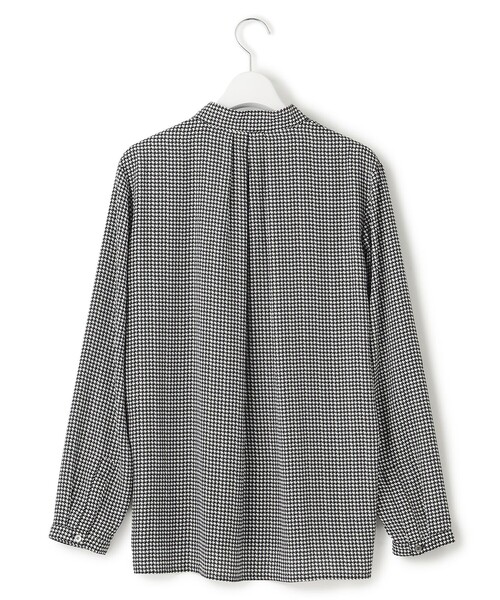 23区（ニジュウサンク）の「【洗える】バックサテンアムンゼン千鳥プリント ブラウス（シャツ/ブラウス・レディース・ブラック系5/ネイビー系5・40/38）」の10枚目の写真