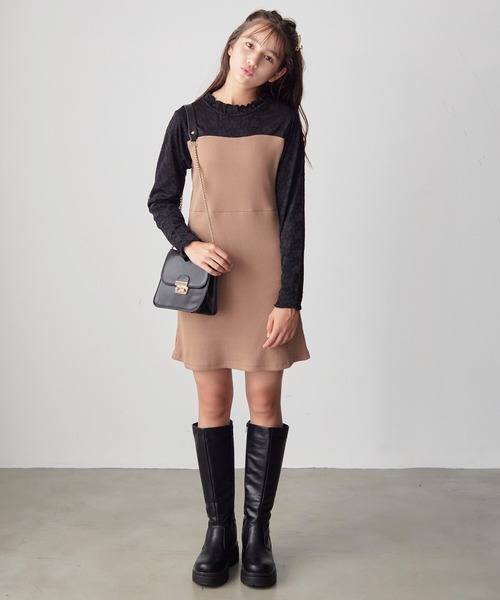 Amourire girl(アムリールガール)の「プチハイネック レースドッキングワンピース(130cm~150cm)(ワンピース・キッズ・ブラック/ベージュ・130cm/140cm/150cm)」の4枚目の写真