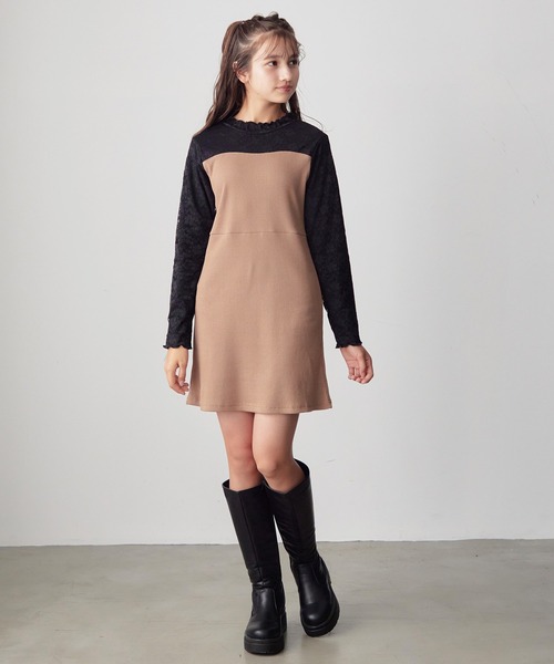 Amourire girl(アムリールガール)の「プチハイネック レースドッキングワンピース(130cm~150cm)(ワンピース・キッズ・ブラック/ベージュ・130cm/140cm/150cm)」の5枚目の写真