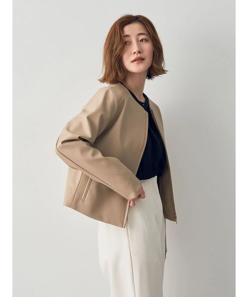 YECCA VECCA(イェッカヴェッカ)の「ノーカラーライダースジャケット(ライダースジャケット・レディース・チャコールグレー/ベージュ・FREE)」の4枚目の写真