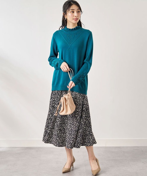 BELLUNA PLUS（ベルーナ）の「＜Ｍ・Ｄ＞ウール入り袖レースプルオーバー（ニット/セーター・レディース・ターコイズブルー/パープル系その他/アイボリー・LARGE/MEDIUM/X-LARGE）」の4枚目の写真