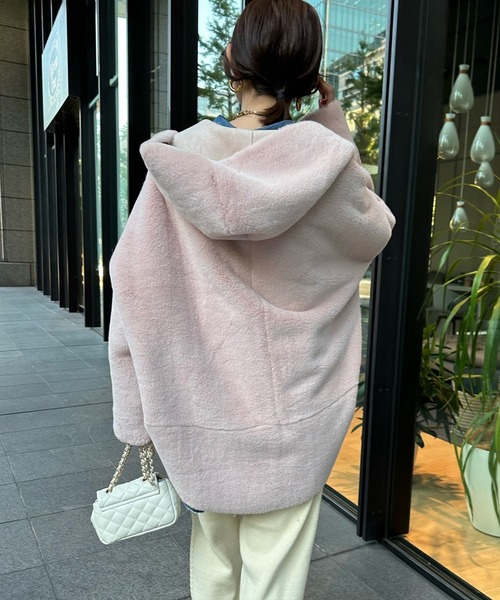 DouDou（ドゥドゥ）の「【一部WEB限定カラー】フェイクムートンコクーンフードコート（ムートンコート・レディース・アイボリー/ベージュ/グレー/ピンク・FREE）」の7枚目の写真