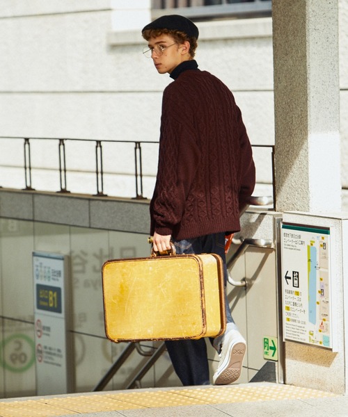EMMA CLOTHES(エマクローズ)の「オーバーサイズフィッシャーマンケーブルニットクルーネックカーディガン EMMA CLOTHES(カーディガン/ボレロ・メンズ・ブルー/ライトカーキ/ベージュ/オレンジ/ワイン/ブラック/アイボリー/チャコール・L/M)」の16枚目の写真