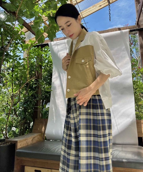 AVIE(アビィ)の「ディファレントファブリックジャケット(テーラードジャケット・レディース・ベージュ/ブラック・38)」の7枚目の写真