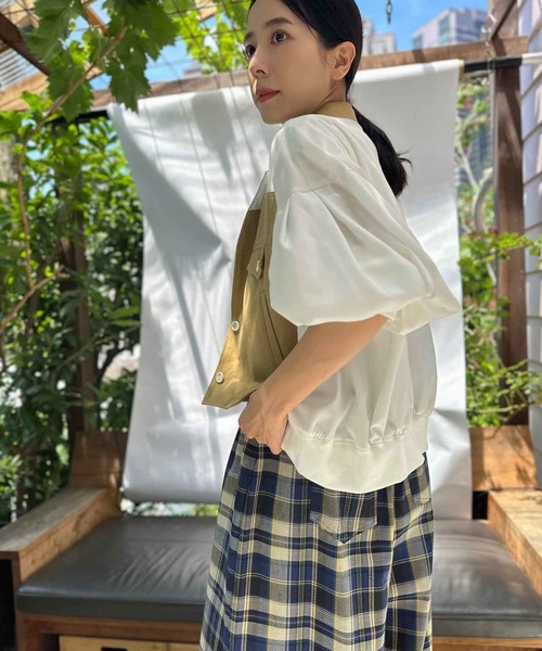 AVIE(アビィ)の「ディファレントファブリックジャケット(テーラードジャケット・レディース・ベージュ/ブラック・38)」の9枚目の写真