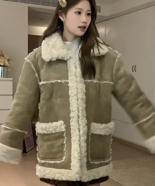 Sibra（シブラ）の「スタンドカラーボアジャケット（ムートンコート 