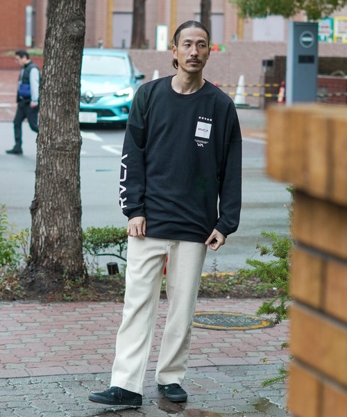 RVCA(ルーカ)の「RVCA メンズ UP STATE LS TEE ロングスリーブTシャツ/ルーカビッグサイズスクエアデザインブランドロゴロングスリーブカットソー(Tシャツ/カットソー・メンズ・ホワイト/ブラック/カーキ・MEDIUM/LARGE/X-LARGE/SMALL)」の8枚目の写真