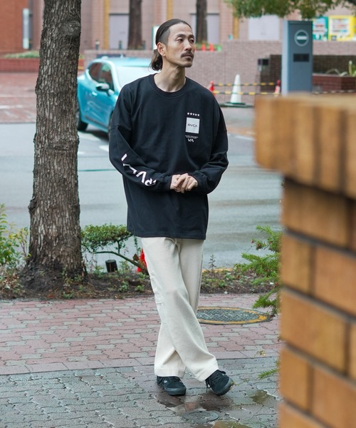 RVCA(ルーカ)の「RVCA メンズ UP STATE LS TEE ロングスリーブTシャツ/ルーカビッグサイズスクエアデザインブランドロゴロングスリーブカットソー(Tシャツ/カットソー・メンズ・ホワイト/ブラック/カーキ・MEDIUM/LARGE/X-LARGE/SMALL)」の9枚目の写真