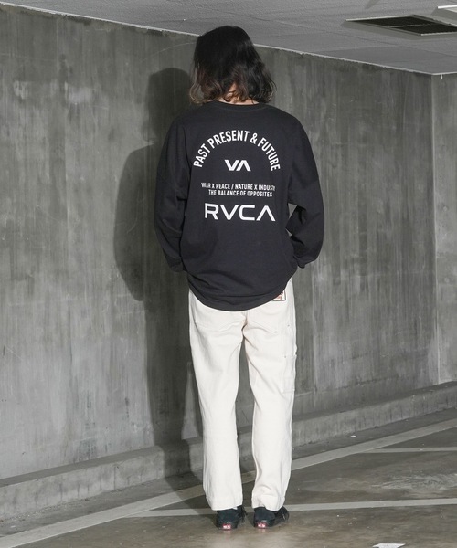 RVCA(ルーカ)の「RVCA メンズ UP STATE LS TEE ロングスリーブTシャツ/ルーカビッグサイズスクエアデザインブランドロゴロングスリーブカットソー(Tシャツ/カットソー・メンズ・ホワイト/ブラック/カーキ・MEDIUM/LARGE/X-LARGE/SMALL)」の4枚目の写真