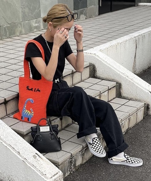 PAUL & JOE ACCESSOIRES（ポールアンドジョーアクセソワ）の「PAUL & JOE ACCESSOIRES (ポール＆ジョーアクセソワ)クロシェ編みタテ型トートバッグ ダイナソー PJA-B1032（トートバッグ・レディース・オレンジ/グリーン・FREE）」の9枚目の写真