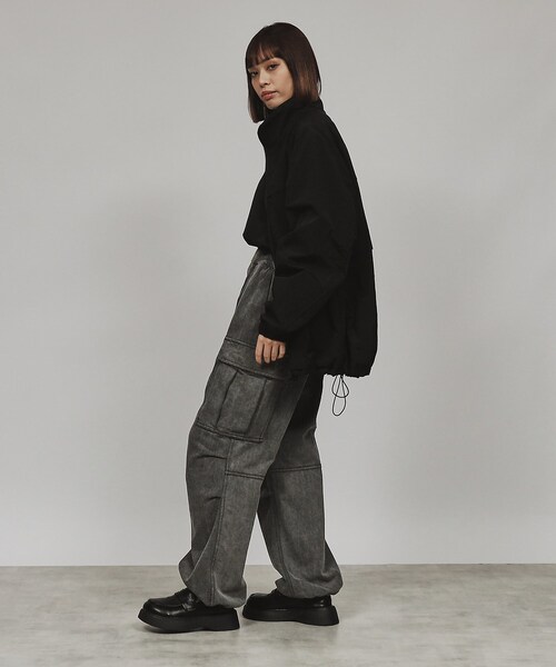 tk.TAKEO KIKUCHI（ティーケータケオキクチ）の「◆デニムカーゴパンツ（デニムパンツ・レディース・オフホワイト/チャコールグレー/ライトブルー・66）」の16枚目の写真