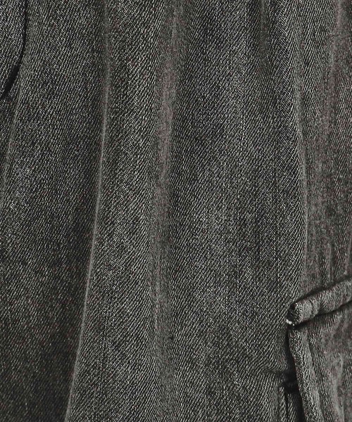 tk.TAKEO KIKUCHI（ティーケータケオキクチ）の「◆デニムカーゴパンツ（デニムパンツ・レディース・オフホワイト/チャコールグレー/ライトブルー・66）」の17枚目の写真