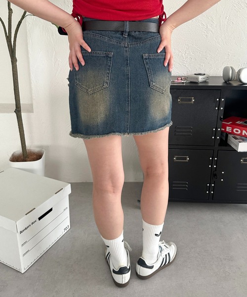 apres jour mignon（アプレジュールミニョン）の「オーバーダイデニムスカート【ZOZOTOWN限定アイテム】（デニムスカート・レディース・ライトブルー/ブラック系その他・X-LARGE/フリー）」の14枚目の写真