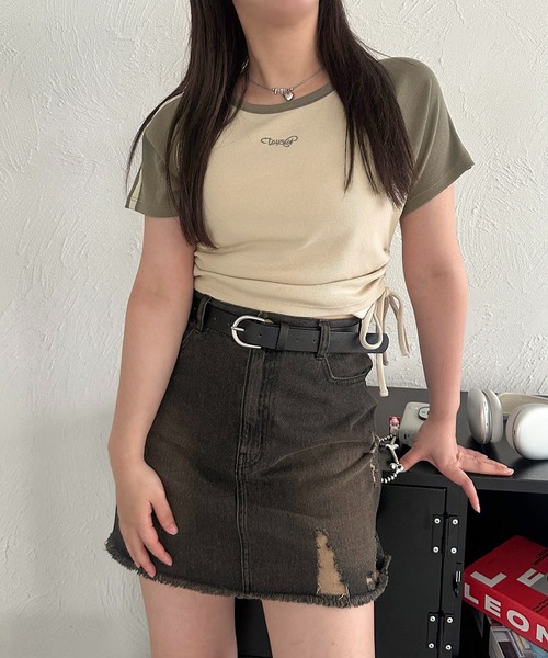 apres jour mignon（アプレジュールミニョン）の「オーバーダイデニムスカート【ZOZOTOWN限定アイテム】（デニムスカート・レディース・ライトブルー/ブラック系その他・X-LARGE/フリー）」の5枚目の写真