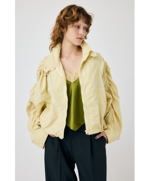 MOUSSY(マウジー)の「GATHER BALLOON ジャケット(ナイロンジャケット・レディース・ブラック/ライトイエロー/ライトグレー・FREE)」の7枚目の写真