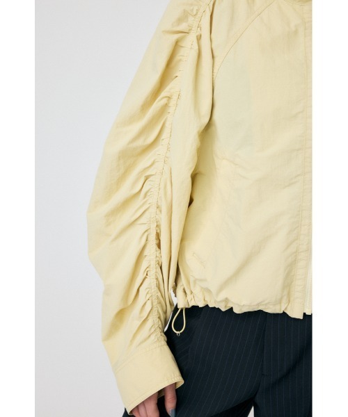 MOUSSY(マウジー)の「GATHER BALLOON ジャケット(ナイロンジャケット・レディース・ブラック/ライトイエロー/ライトグレー・FREE)」の17枚目の写真