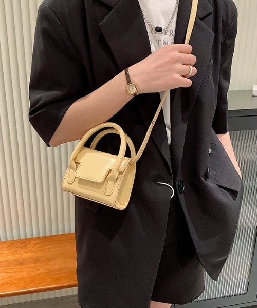 mebole（メボレ）の「2WAYカラーショルダーバッグ（ショルダーバッグ・レディース・イエロー/ホワイト/グリーン/ピンク/ブラック/シルバー・FREE）」の4枚目の写真