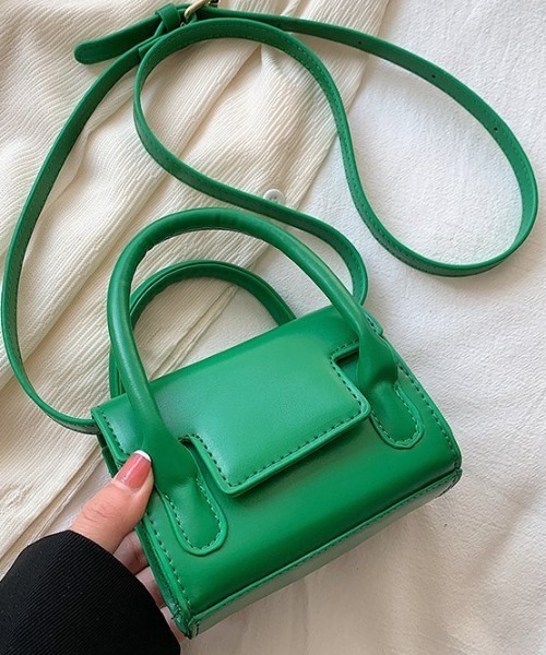 mebole（メボレ）の「2WAYカラーショルダーバッグ（ショルダーバッグ・レディース・イエロー/ホワイト/グリーン/ピンク/ブラック/シルバー・FREE）」の19枚目の写真