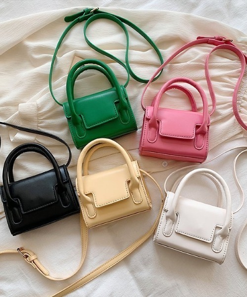 mebole（メボレ）の「2WAYカラーショルダーバッグ（ショルダーバッグ・レディース・イエロー/ホワイト/グリーン/ピンク/ブラック/シルバー・FREE）」の8枚目の写真