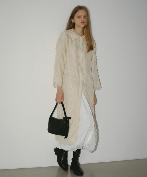 EFOLE（エフォル）の「Ribbon oneshoulder bag / リボン ワンショルダー バッグ（ショルダーバッグ・レディース・オフホワイト/ブラック・FREE）」の17枚目の写真