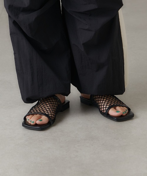 Lui's（ルイス）の「メッシュフラットサンダル（サンダル・レディース・ブラック・24.5/23.5）」の9枚目の写真
