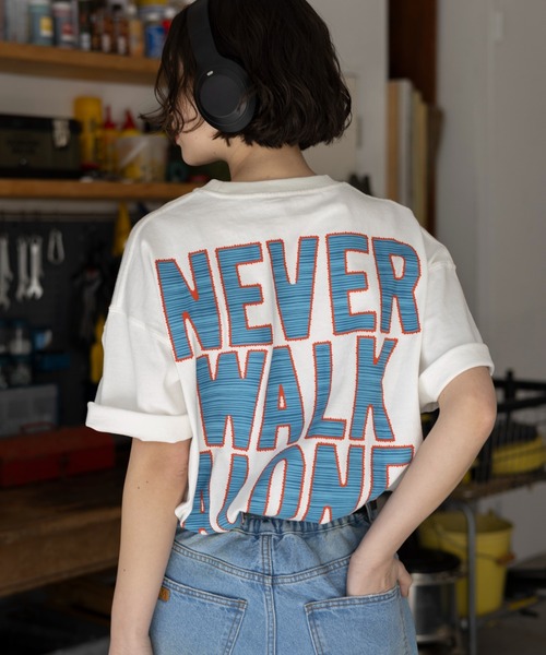 PBLIM（ページボーイリム）の「PBLIM/ボーダーロゴT（Tシャツ/カットソー・レディース・オフホワイト/パープル/ブラック/オレンジ/ブルー・LARGE/MEDIUM）」の2枚目の写真