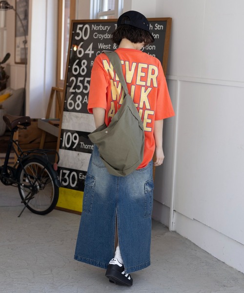 PBLIM（ページボーイリム）の「PBLIM/ボーダーロゴT（Tシャツ/カットソー・レディース・オフホワイト/パープル/ブラック/オレンジ/ブルー・LARGE/MEDIUM）」の9枚目の写真