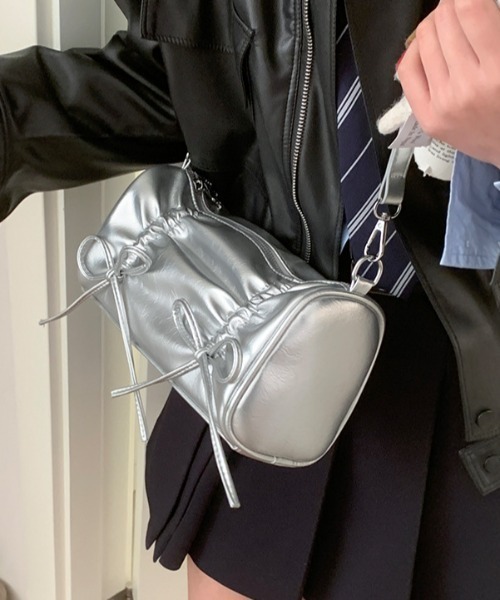 LAC-VERT(ラック・ヴェール)の「リボンギャザーショルダーバッグ(ショルダーバッグ・レディース・ブラック/シルバー/イエロー/ホワイト/ピンク・FREE)」の5枚目の写真