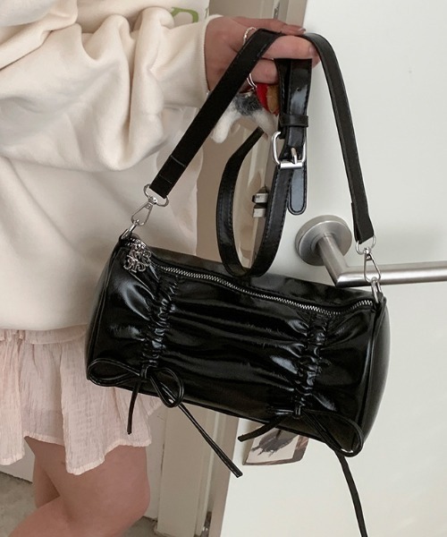 LAC-VERT(ラック・ヴェール)の「リボンギャザーショルダーバッグ(ショルダーバッグ・レディース・ブラック/シルバー/イエロー/ホワイト/ピンク・FREE)」の9枚目の写真