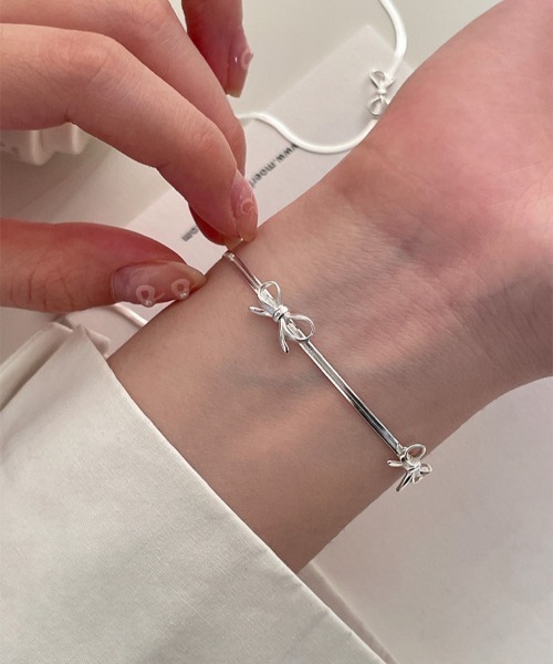 Vipoa（ヴィポア）の「mini ribbon bracelet（ブレスレット・レディース・シルバー・FREE）」の13枚目の写真