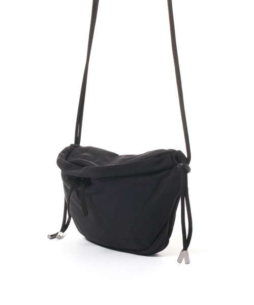 studio CLIP（スタディオクリップ）の「軽らくナイロンワンマイルショルダーバッグ（ショルダーバッグ・レディース・オレンジ/ベージュ/ブルー/ブラック・FREE）」の5枚目の写真