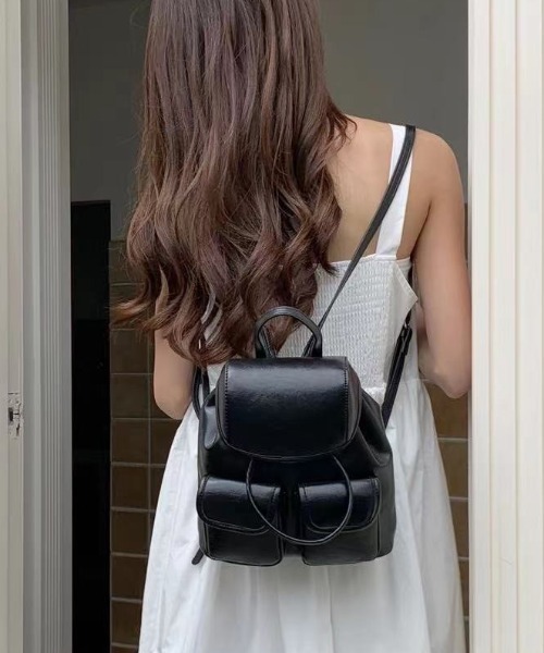 sakishimatokyo（サキシマトーキョー）の「フェイクレザー コンパクトリュック/バックパック/合皮（バックパック/リュック・レディース・ブラック/シルバー/ホワイト・FREE）」の3枚目の写真