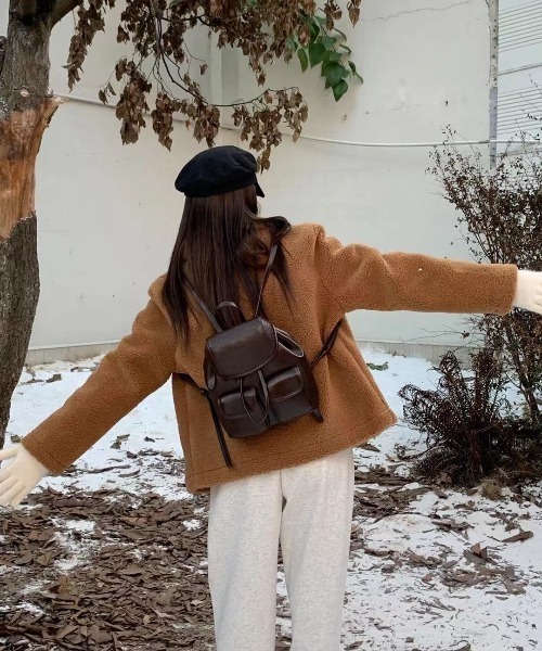 sakishimatokyo（サキシマトーキョー）の「フェイクレザー コンパクトリュック/バックパック/合皮（バックパック/リュック・レディース・ブラック/シルバー/ホワイト・FREE）」の5枚目の写真