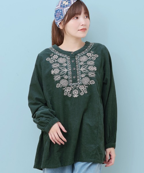 チチカカ（チチカカ）の「Rico メヒコフラワー刺繍コーデュロイプルオーバー（シャツ/ブラウス・レディース・グレー/ブラック/グリーン・FREE）」の3枚目の写真