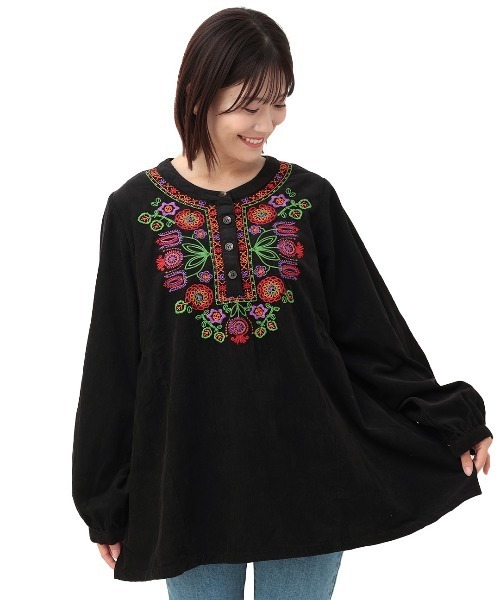 チチカカ（チチカカ）の「Rico メヒコフラワー刺繍コーデュロイプルオーバー（シャツ/ブラウス・レディース・グレー/ブラック/グリーン・FREE）」の14枚目の写真