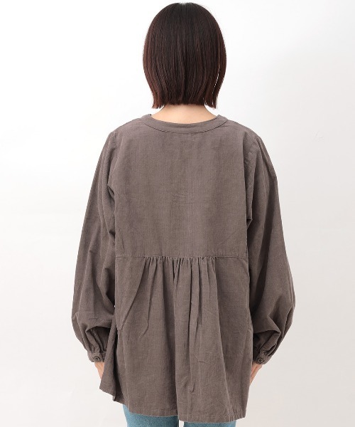 チチカカ（チチカカ）の「Rico メヒコフラワー刺繍コーデュロイプルオーバー（シャツ/ブラウス・レディース・グレー/ブラック/グリーン・FREE）」の18枚目の写真