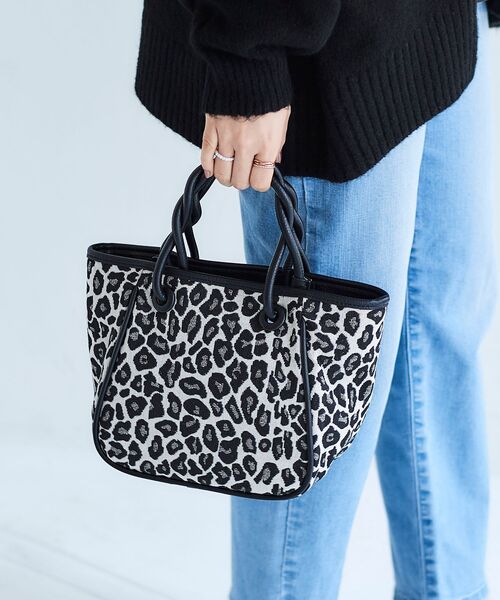 le.coeur blanc(ルクールブラン)の「TWIST HANDLE 2WAY TOTE(トートバッグ・レディース・ブラック系その他・FREE)」の15枚目の写真