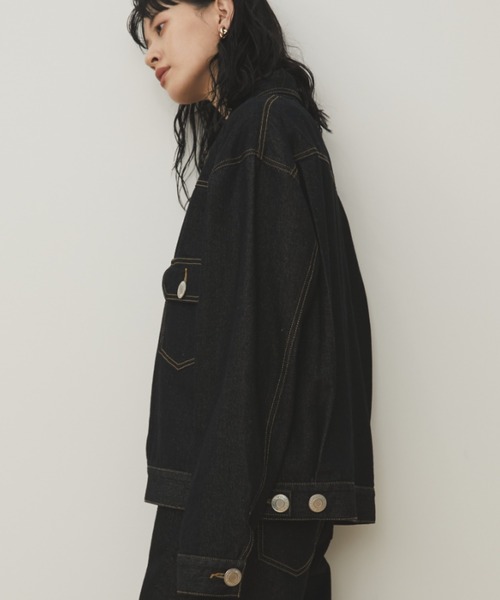 MERLOT(メルロー)の「ビッグボタンオーバーサイズデニムジャケット/セットアップ対応(デニムジャケット・レディース・インディゴブルー・FREE)」の7枚目の写真