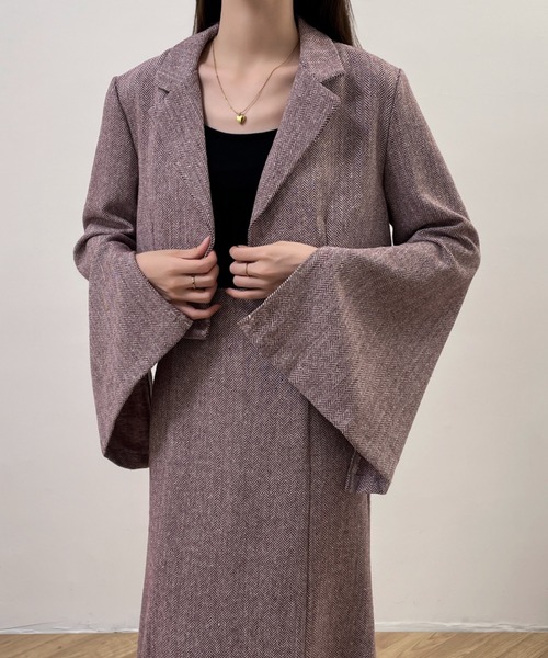 ABITOKYO（アビトーキョー）の「ツーイド袖スリットショート丈テーラージャケット＆マーメイドスカートセットアップ（セットアップ・レディース・ブラック/ブラウン系その他/レッド系その他/ブラウン/カーキ/ベージュ・S/M）」の6枚目の写真