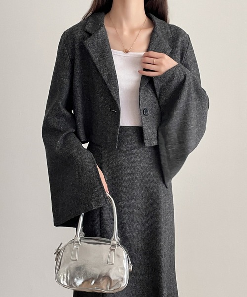 ABITOKYO（アビトーキョー）の「ツーイド袖スリットショート丈テーラージャケット＆マーメイドスカートセットアップ（セットアップ・レディース・ブラック/ブラウン系その他/レッド系その他/ブラウン/カーキ/ベージュ・S/M）」の8枚目の写真