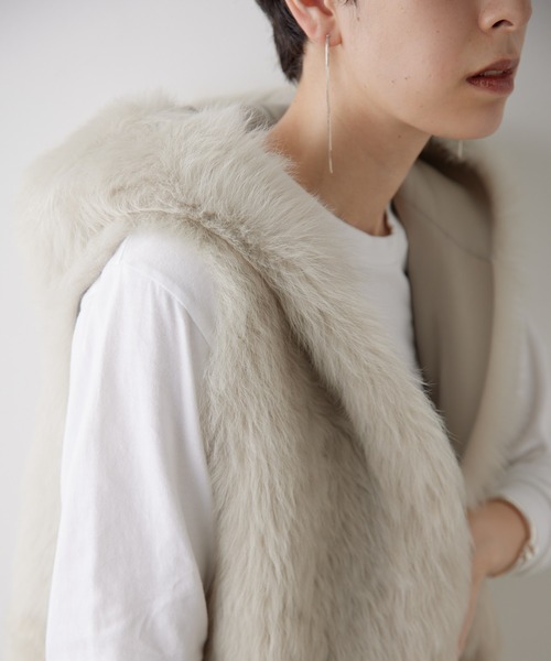 Whim Gazette（ウィムガゼット）の「フードファージレ（ベスト）」 - WEAR