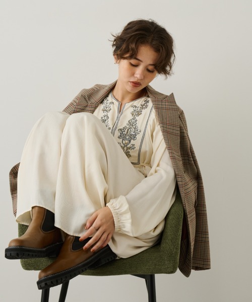 Unitage（ユニテージ）の「スパンコール刺繍ロングスリーブOP（ワンピース・レディース・アイボリー/ブラック/ブルー/ブラウン・FREE）」の9枚目の写真