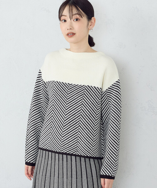 COMME CA ISM(コムサイズム)の「ヘリンボーン柄ニット / セットアップ対応(ニット/セーター・レディース・ホワイト×ブラック/チャコールグレー×ブラック・MEDIUM/LARGE)」の4枚目の写真