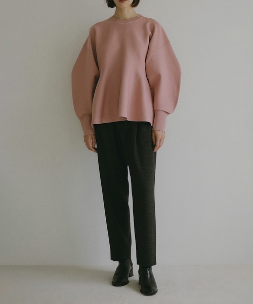 MANOF(マノフ)の「MELANGE TAPERED PANTS(スラックス・レディース・ベージュ/チャコールグレー・S/M)」の13枚目の写真