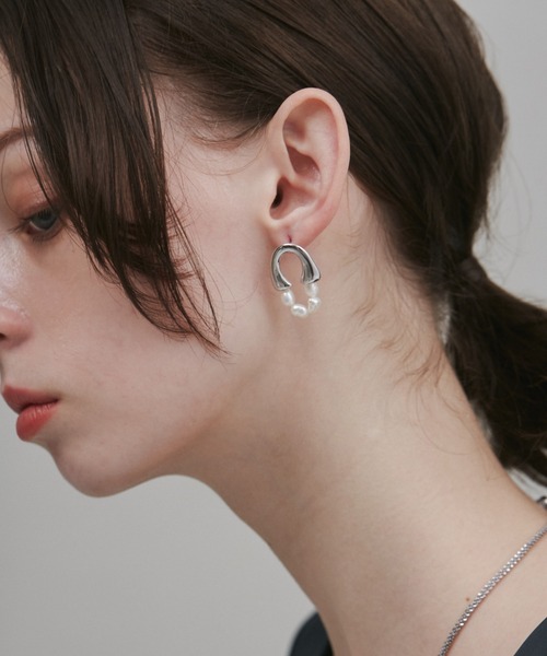 ciite' surgical stainless(シーテサージカルステンレス)の「【 金属アレルギー対応 】 ニュアンス パールピアス サージカルステンレス (両耳用)(ピアス(両耳用)・レディース・ゴールド/シルバー・FREE)」の12枚目の写真